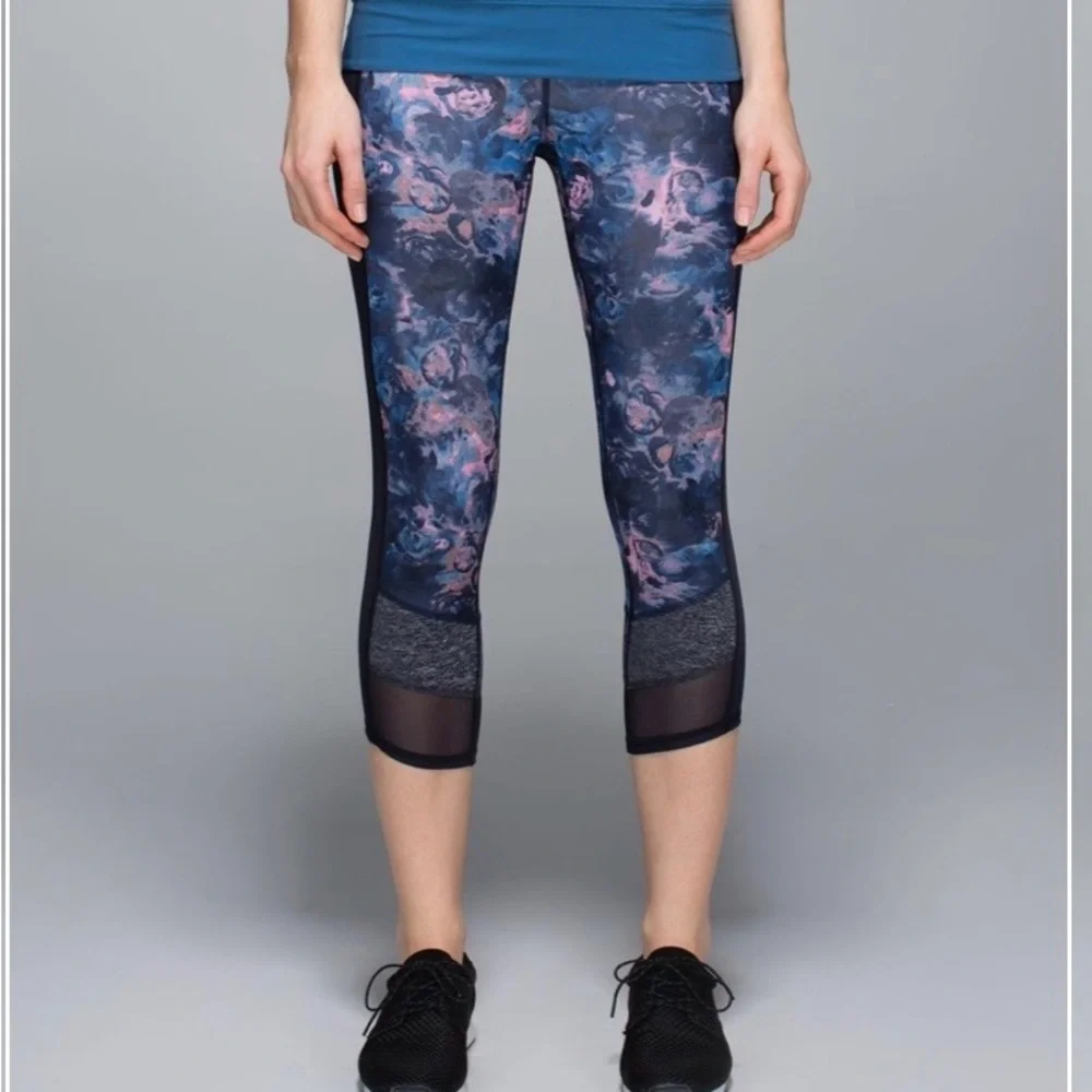 Lululemon If You’re Lucky Crop Full on Luxtreme leggings size 4